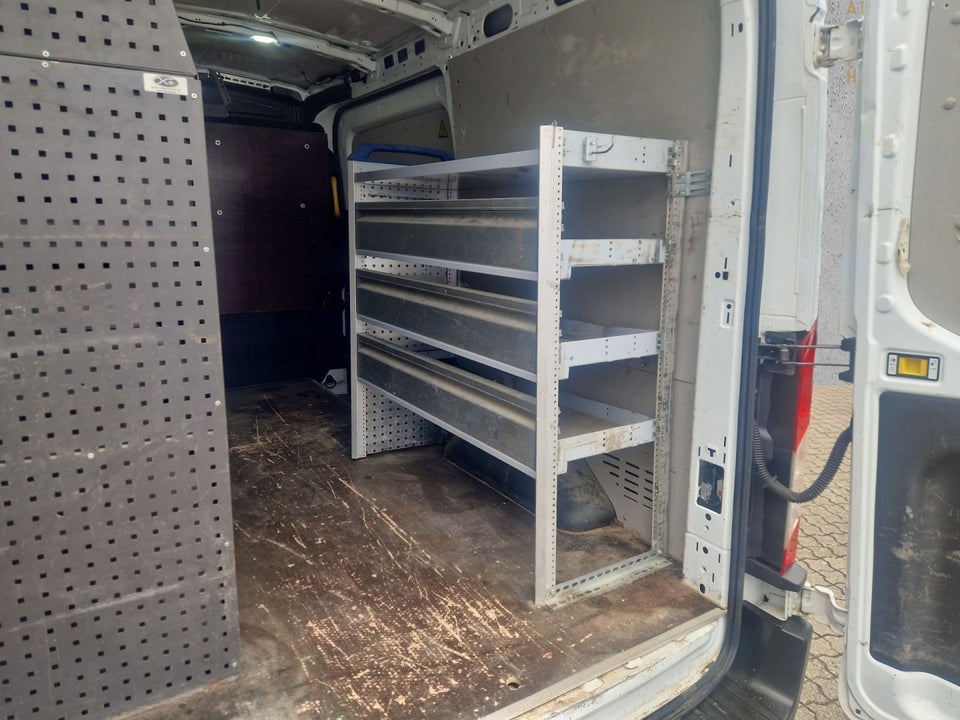 Ford Transit 350 L2 Van 2,0 TDCi 170 Trend H2 RWD