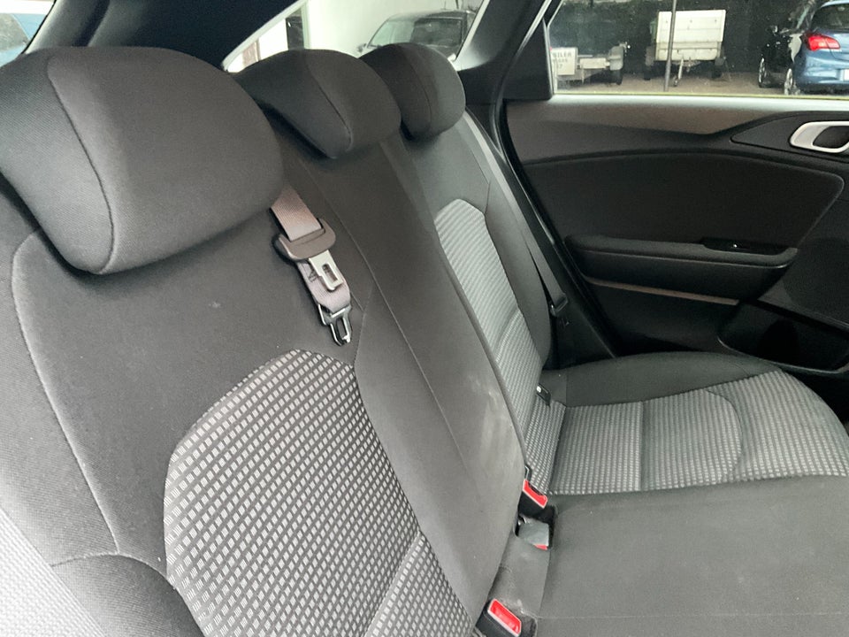 Kia Ceed 1,0 T-GDi Prestige SW 5d