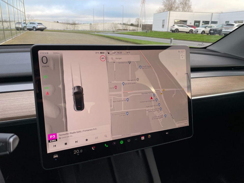 Tesla Model Y Long Range AWD 5d