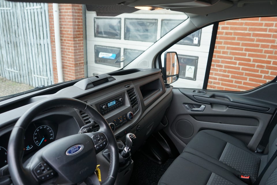 Ford Transit Custom 300 L2 2,0 TDCi 130 Trend