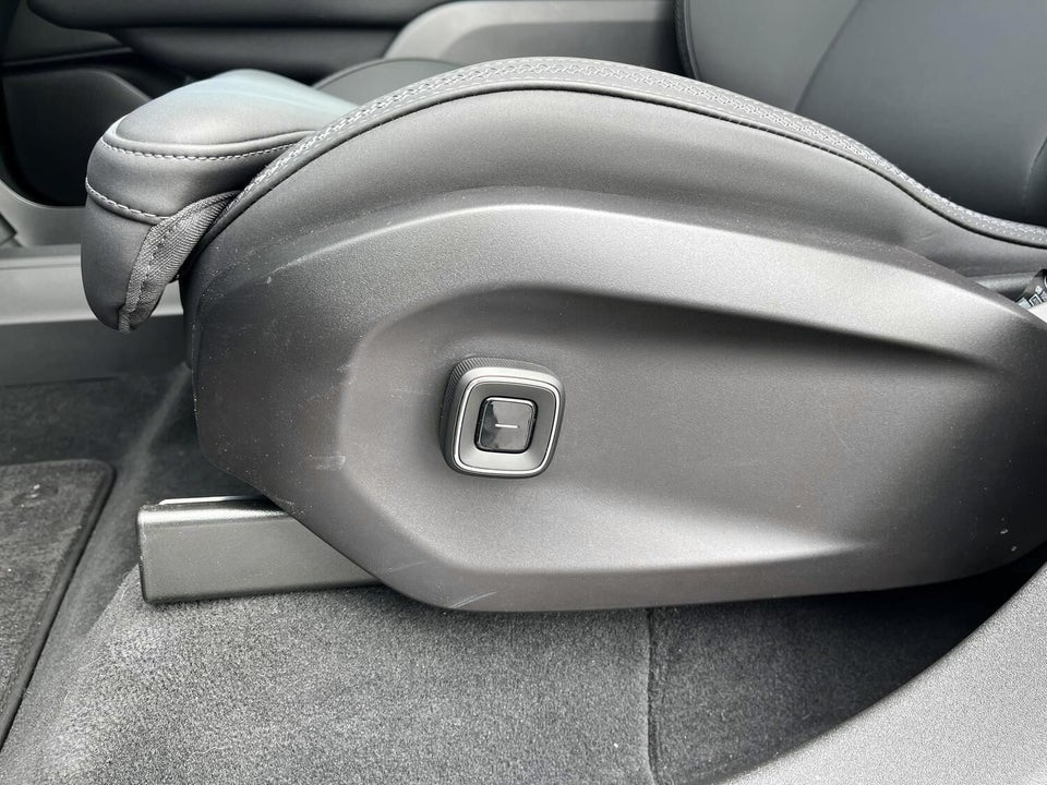 Volvo EX90 Plus 7prs 5d