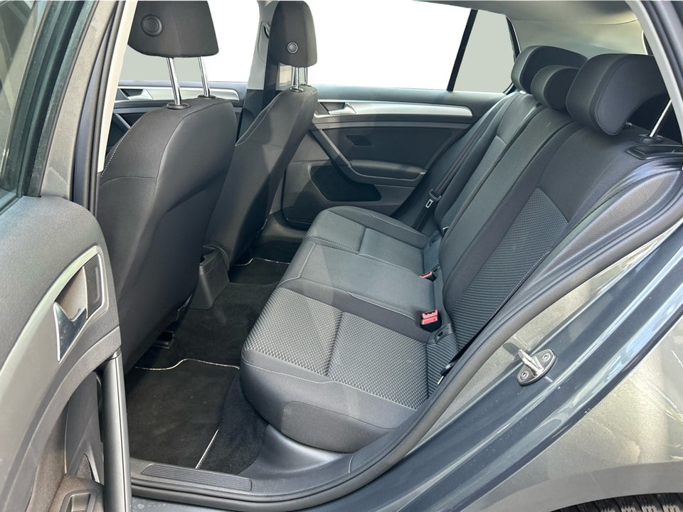 VW Golf VII 1,0 TSi 85 Trendline 5d