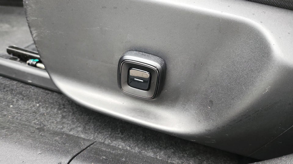 Volvo EX30 Extended Range Plus 5d