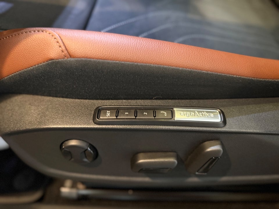 VW ID.4 77 Pro Performance Tech 5d