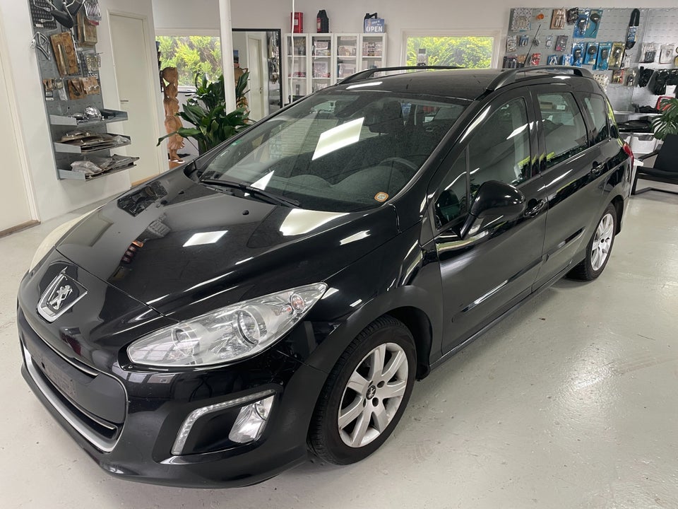 Peugeot 308 1,6 e-HDi 114 SW 5d
