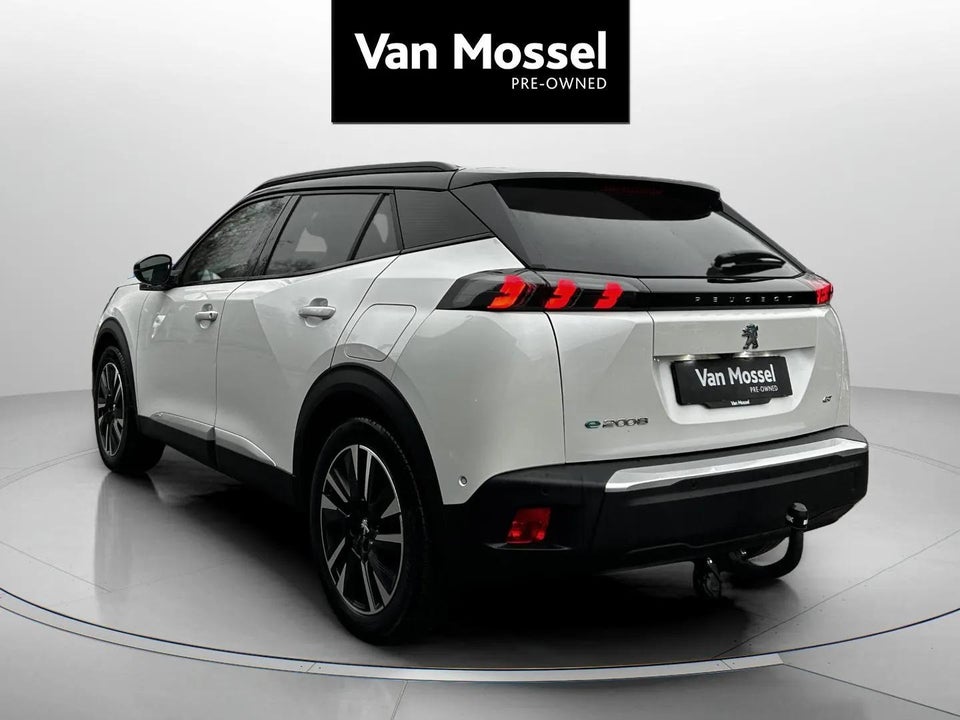 Peugeot e-2008 50 GT Sky 5d