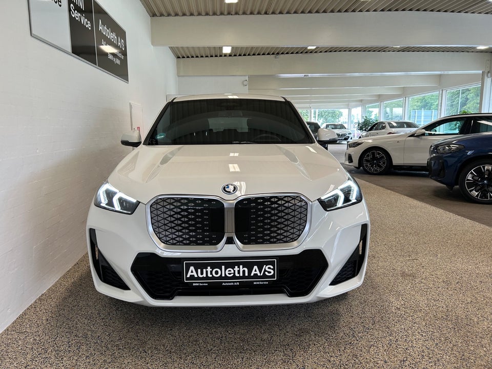 BMW iX1 xDrive30 Fully Charged M-Sport 5d