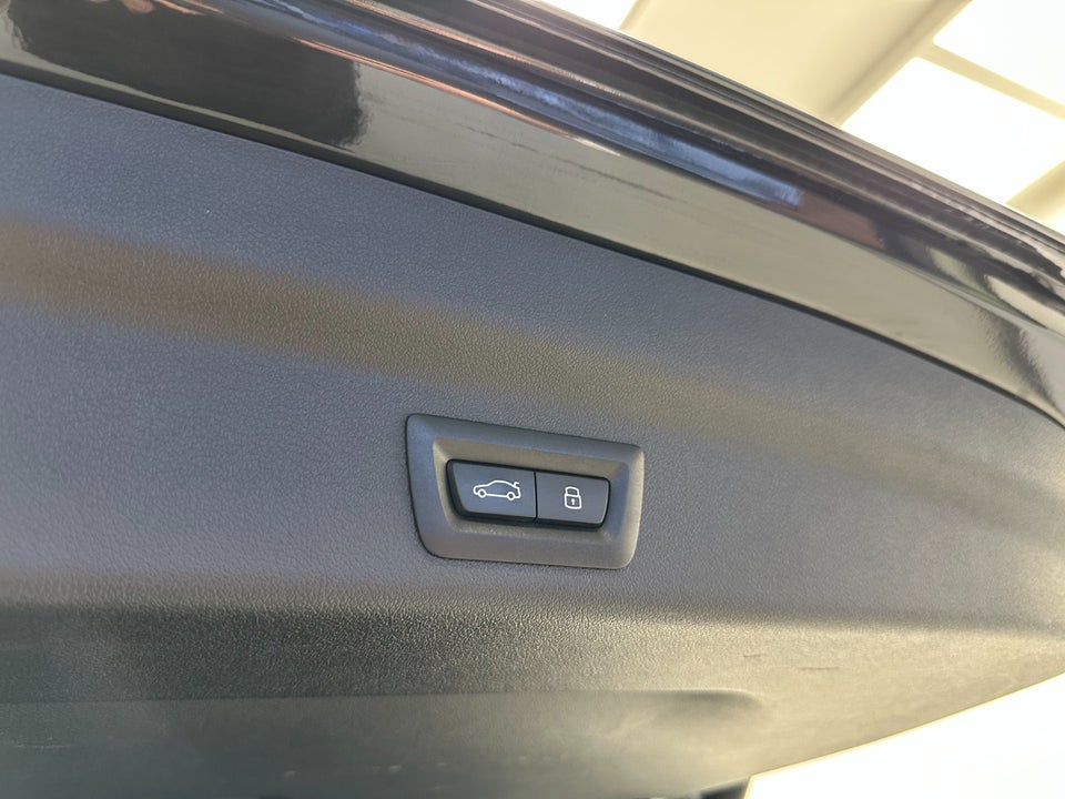 BMW iX1 eDrive20 M-Sport Pro 5d