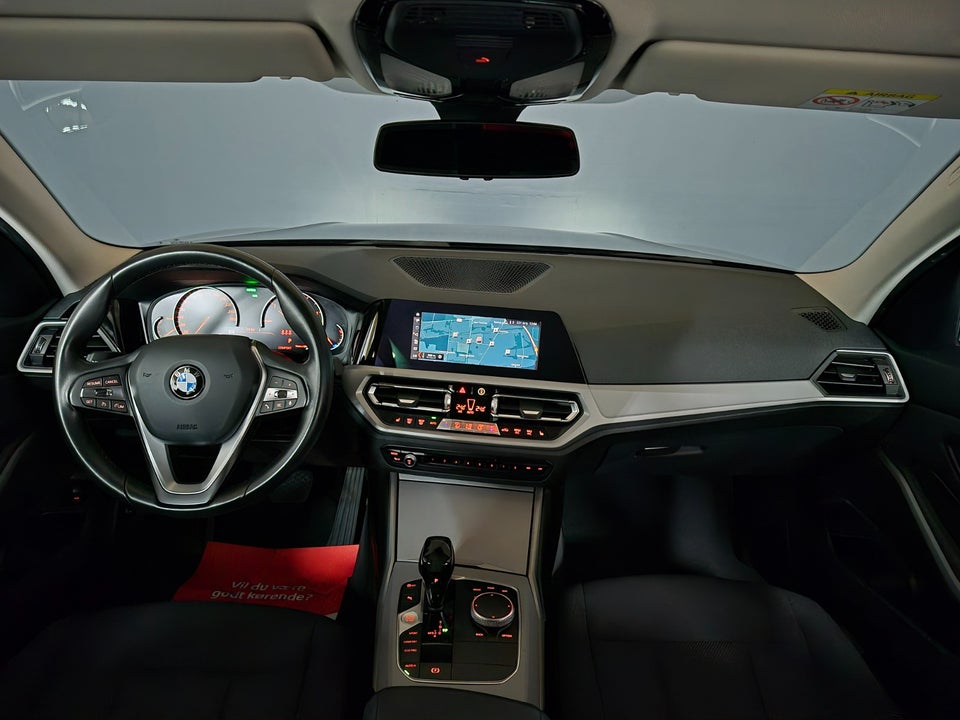 BMW 320d 2,0 Touring Connected aut. 5d