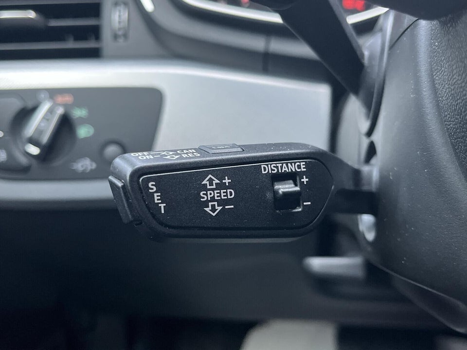 Audi A4 40 TDi Sport Prestige Selection Tour Avant S-tr. 5d