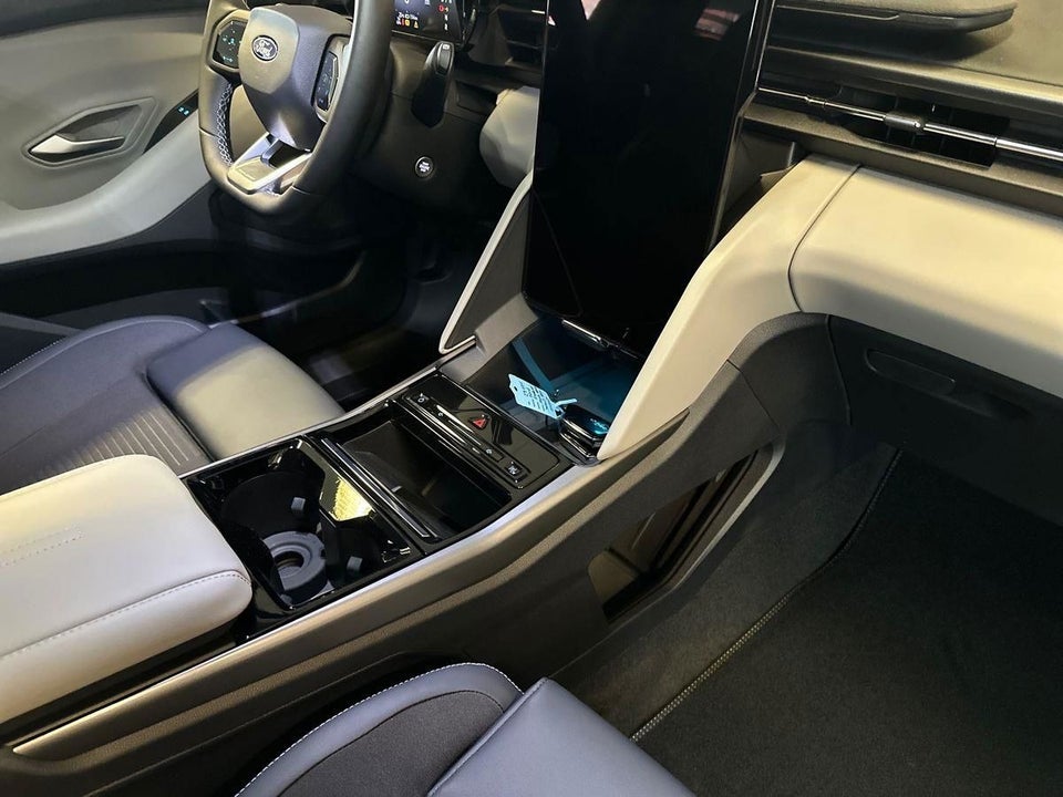 Ford Explorer 82 Select Extended Range 5d