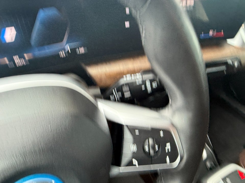 BMW iX1 xDrive30 M-Sport 5d