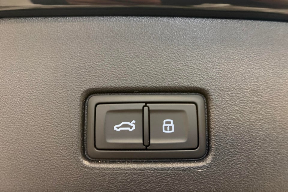 Audi Q4 e-tron 55 S-line Edition quattro 5d
