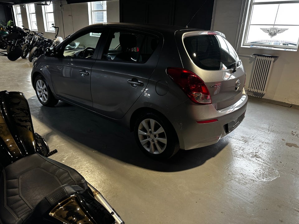 Hyundai i20 1,25 Classic XTR 5d