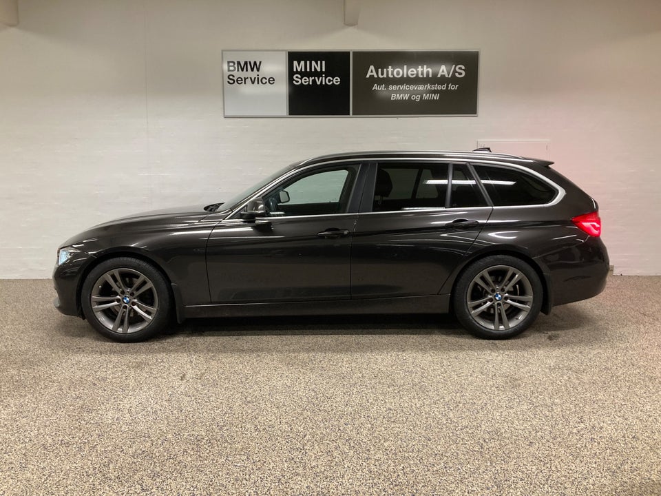 BMW 320d 2,0 Touring Advantage aut. 5d