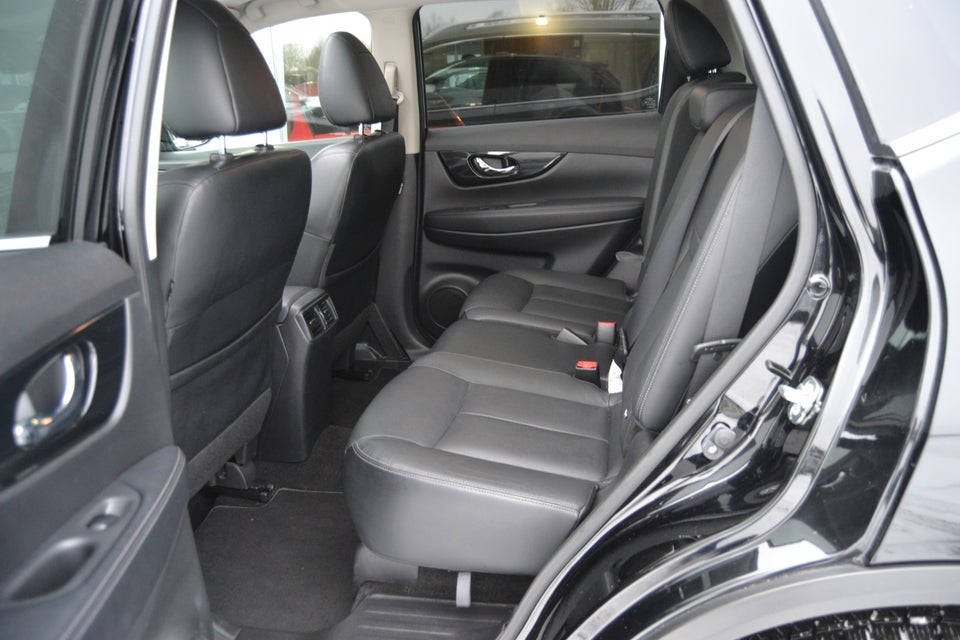 Nissan X-Trail 1,6 dCi 130 Tekna X-tr. 7prs 5d