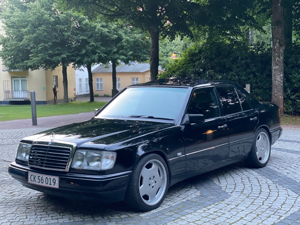 Mercedes 300 E 3,0  4d