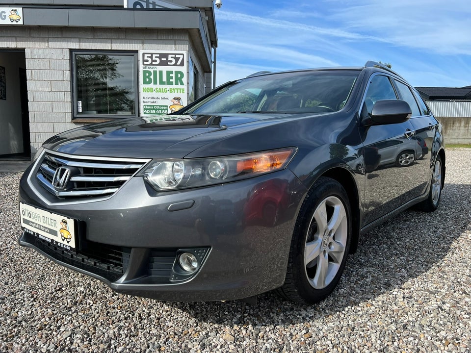 Honda Accord 2,0 Elegance Tourer 5d