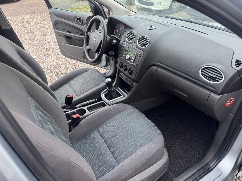 Ford Focus 1,4 Trend stc. 5d