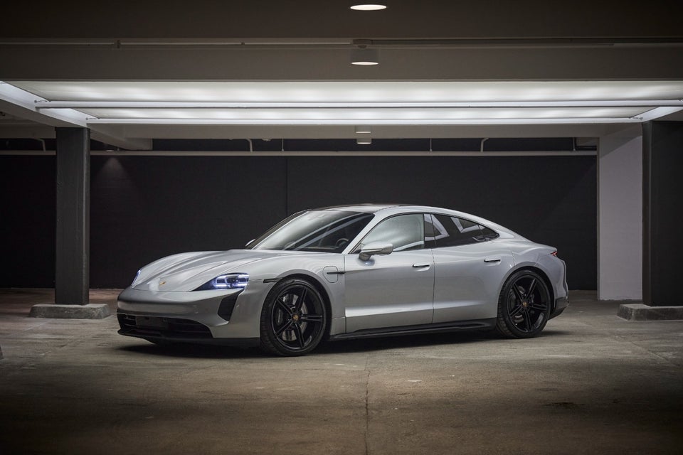 Porsche Taycan 4S 4d