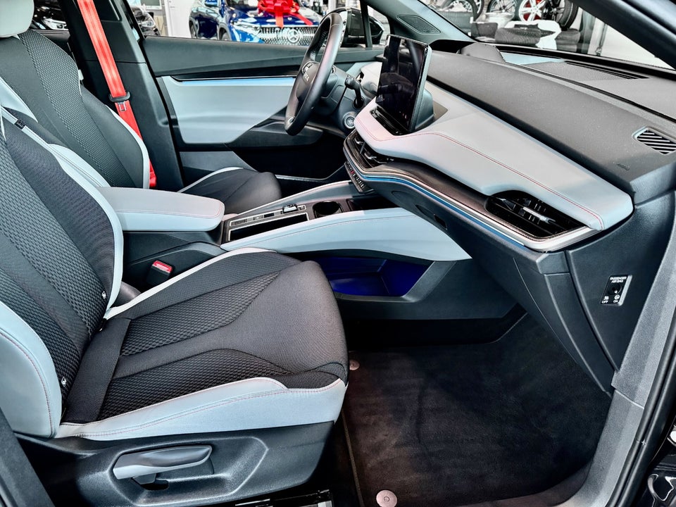 Skoda Elroq 85 iV Lodge Advanced 5d