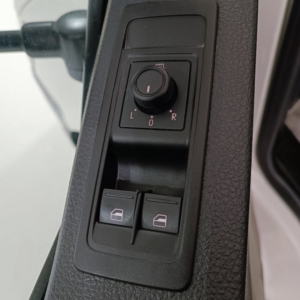 VW Transporter 2,0 TDi 150 Ladvogn kort 2d