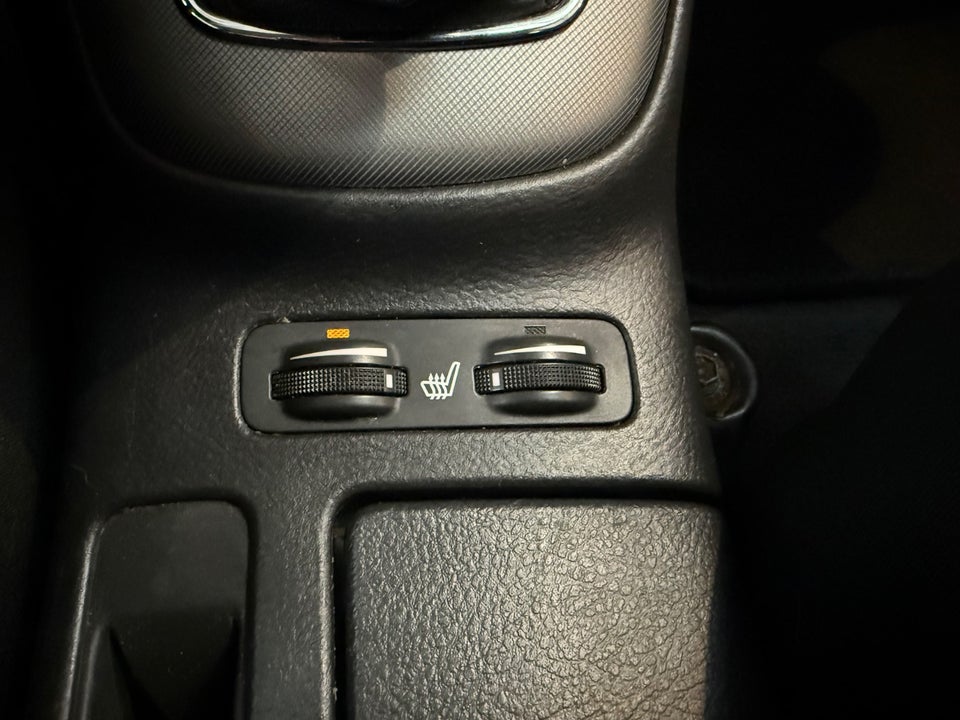 Toyota Avensis 2,0 VVT-i Executive 5d