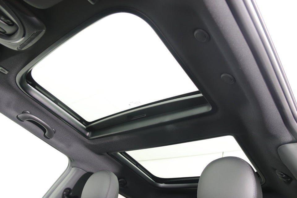 MINI Cooper SE Maximise 3d