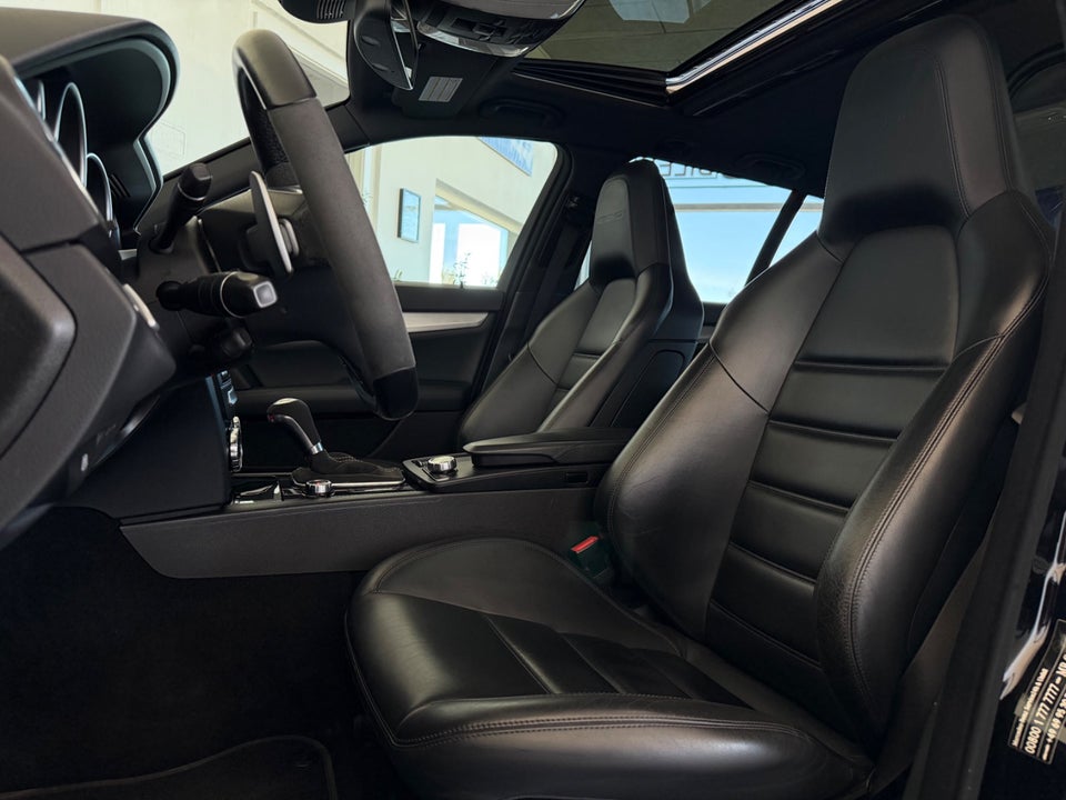 Mercedes C63 6,3 AMG stc. aut. Van 5d