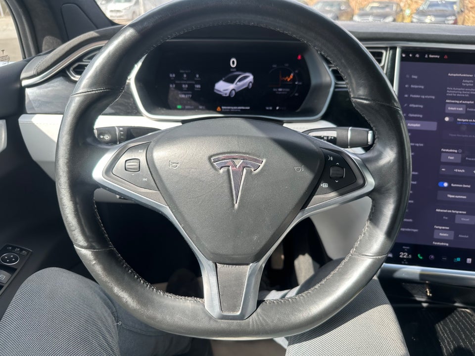 Tesla Model X 90D 5d
