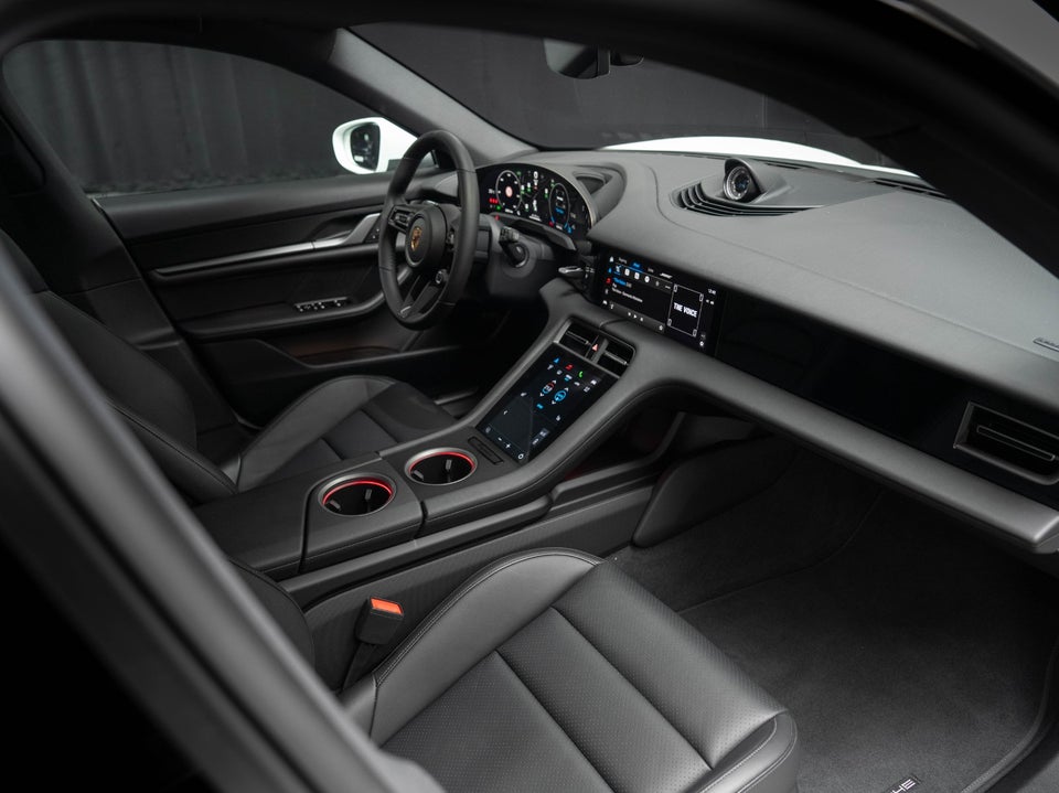 Porsche Taycan 4S Performance+ Cross Turismo 5d