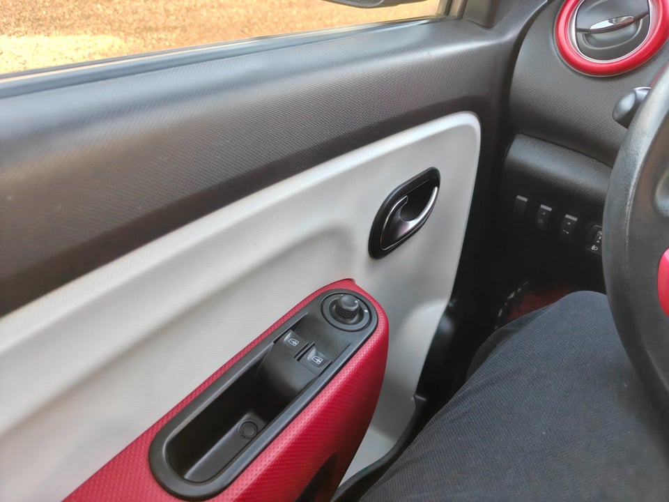 Renault Twingo 1,0 SCe 70 Expression 5d