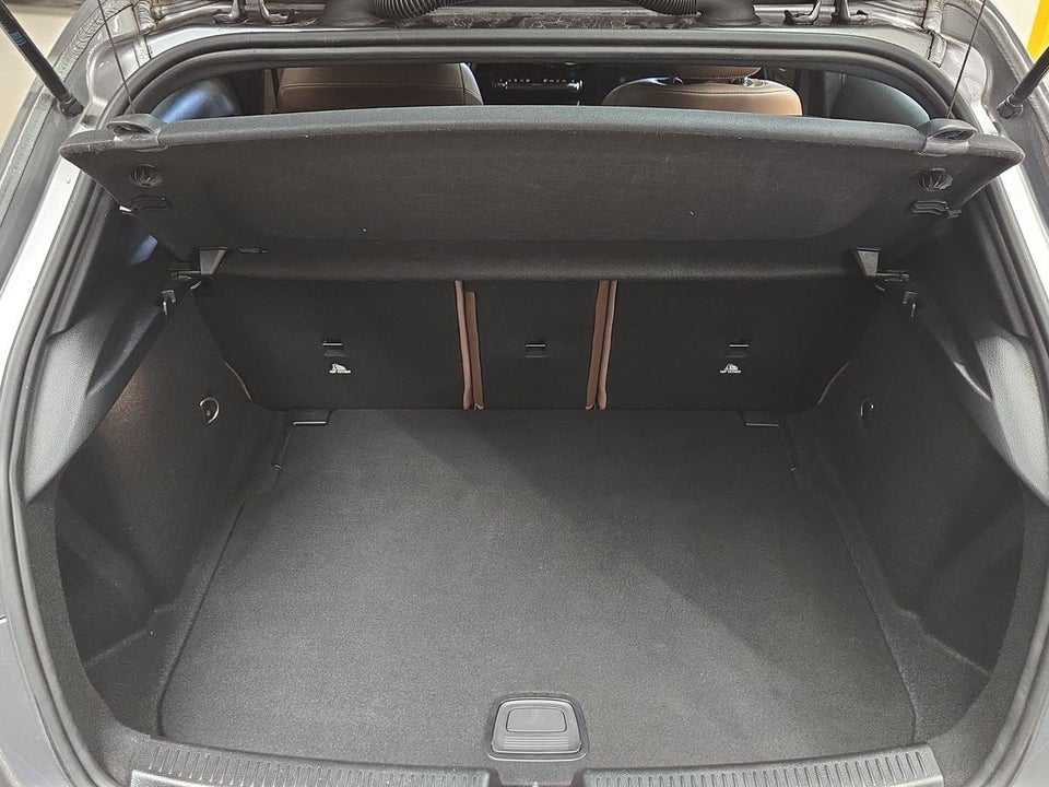 Mercedes A200 1,3 Progressive aut. 5d