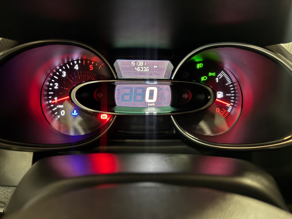 Renault Clio IV 1,5 dCi 90 Limited Sport Tourer 5d