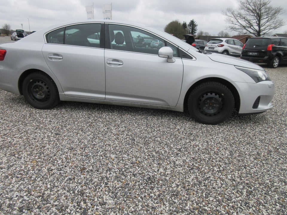 Toyota Avensis 1,6 VVT-i T1 4d