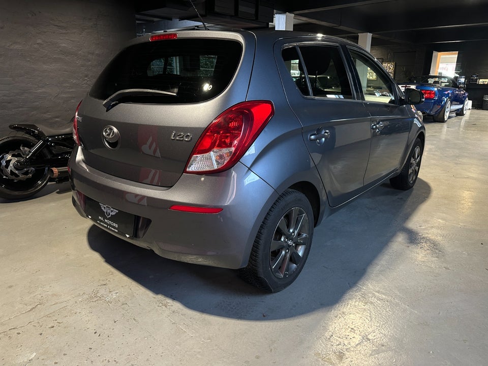 Hyundai i20 1,25 Classic XTR 5d