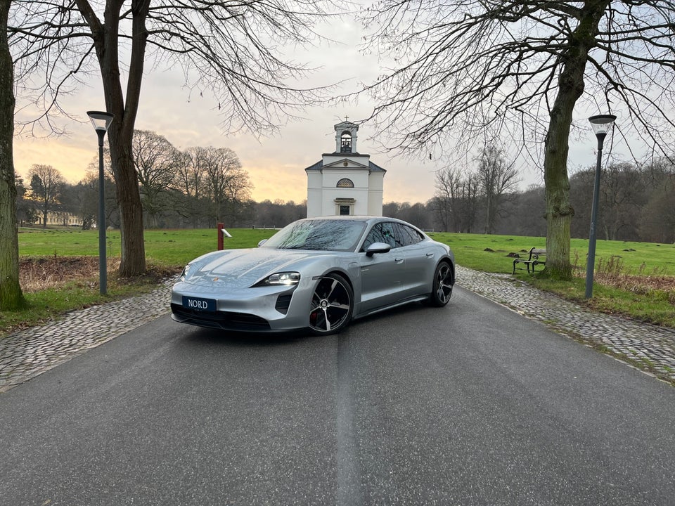 Porsche Taycan 4S Performance+ 4d