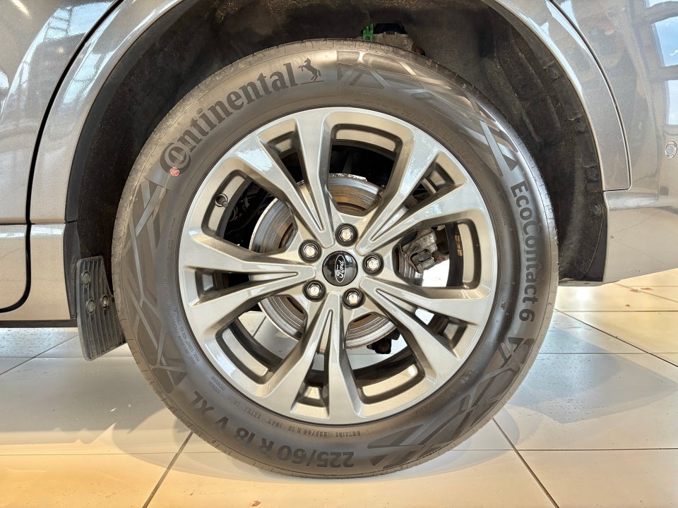 Ford Kuga 2,5 PHEV ST-Line X CVT 5d