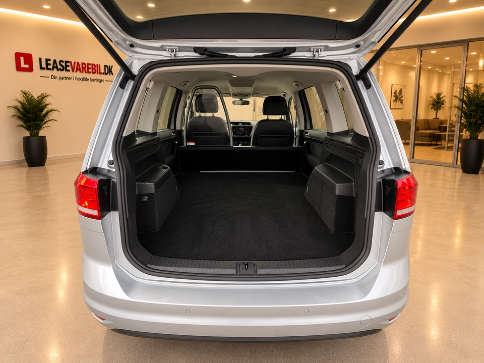 VW Touran 2,0 TDi 150 Highline DSG Van 5d