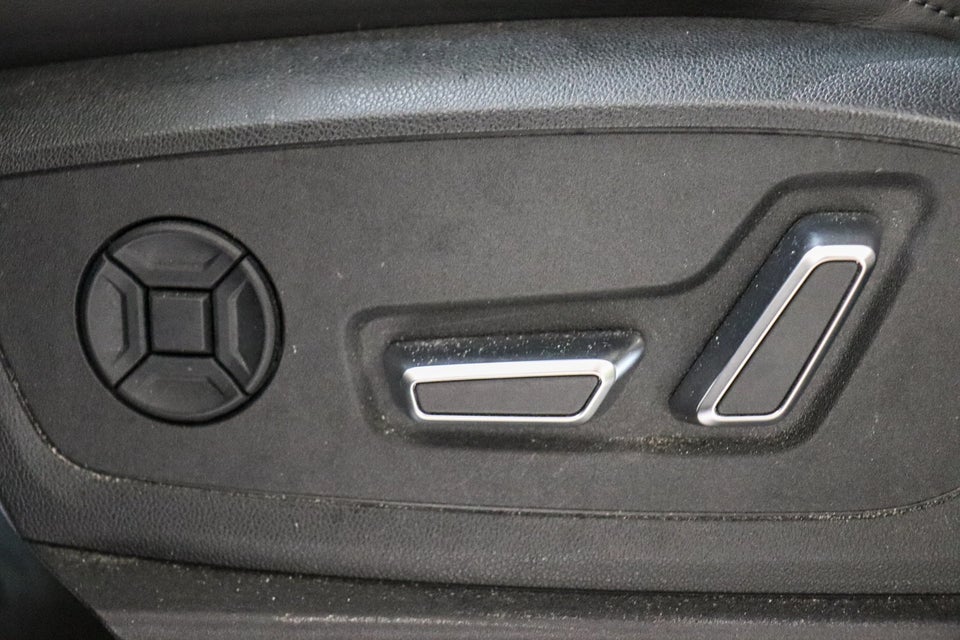 Audi e-tron 55 S-line Sportback quattro 5d