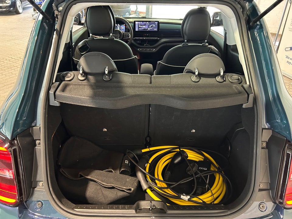 Fiat 500e 42 Icon 3d
