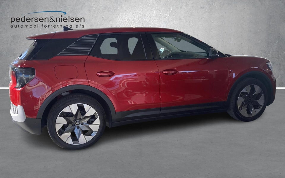 Ford Explorer 77 Premium Extended Range 5d