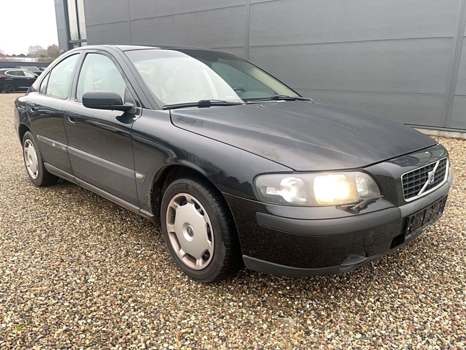 Volvo S60 2,4 140 4d