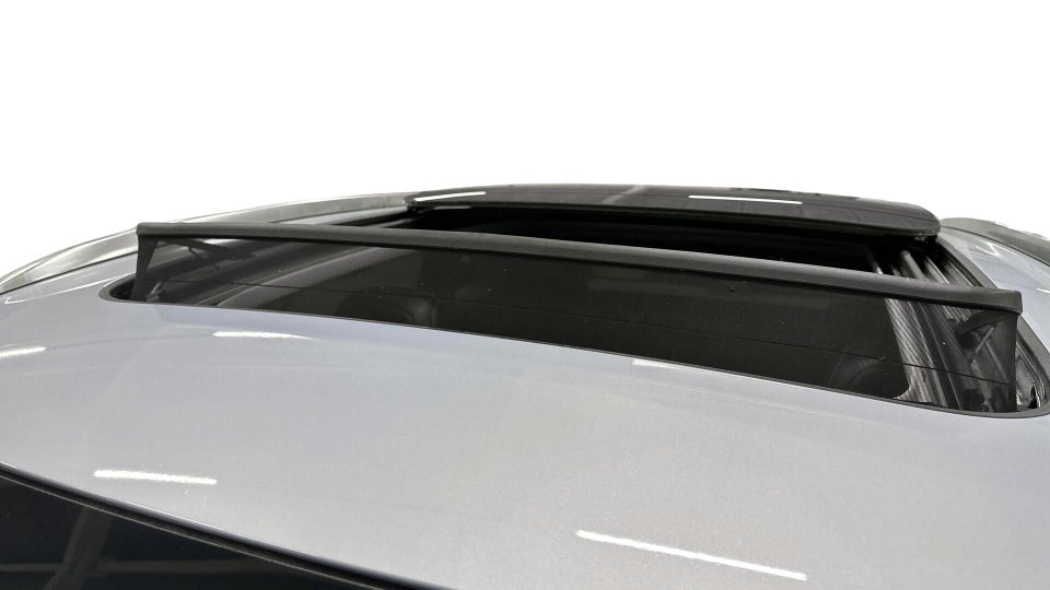 MG Marvel R Luxury 5d