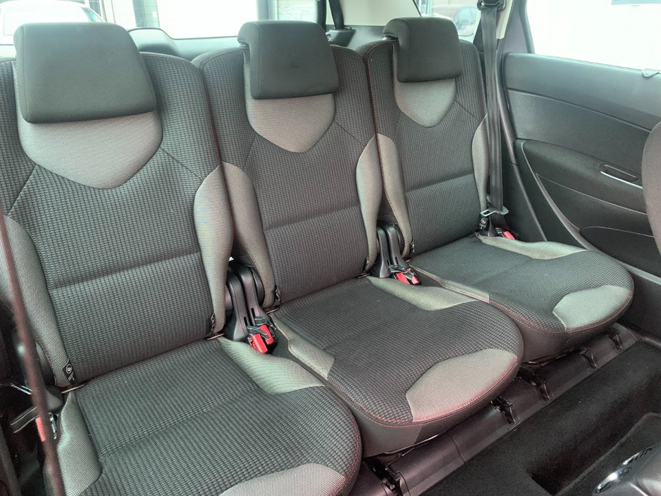 Peugeot 308 1,6 THP 156 Sportium SW 5d