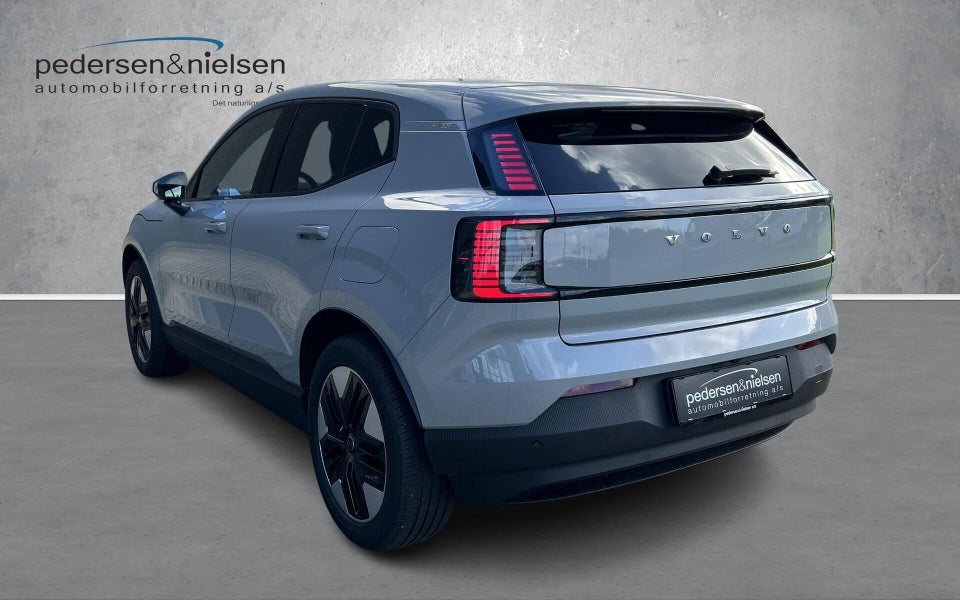 Volvo EX30 Standard Range Core 5d