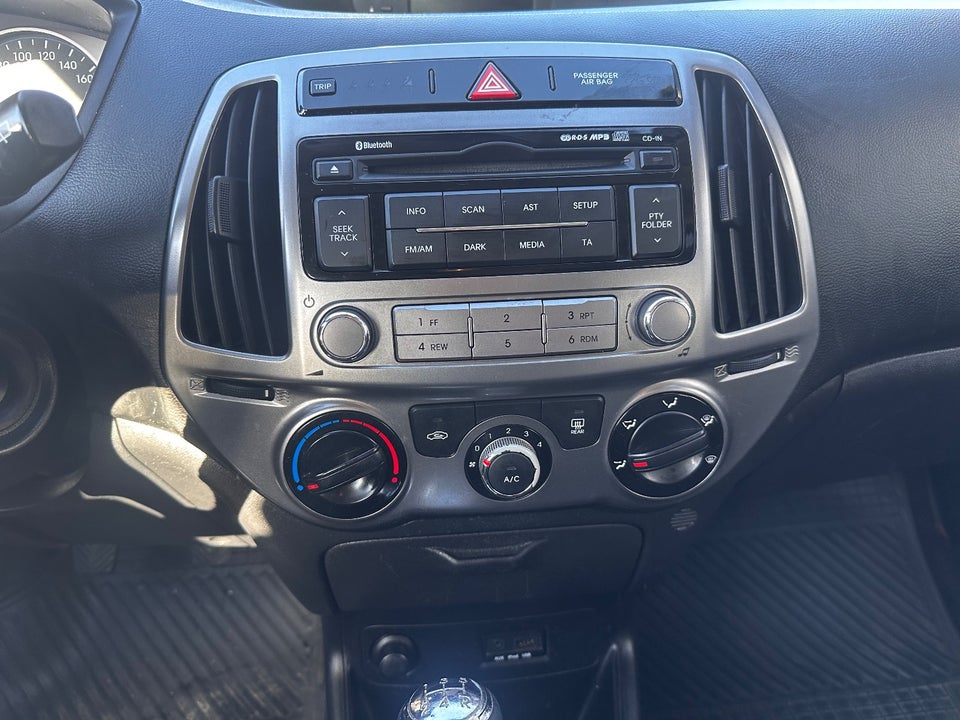 Hyundai i20 1,25 Classic 5d