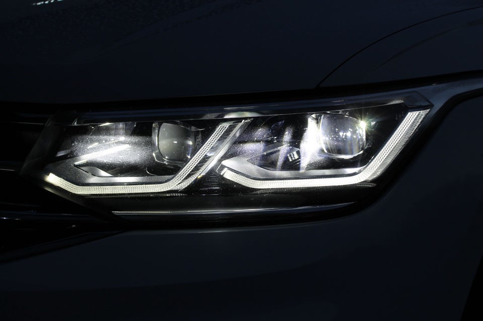 VW Tiguan 2,0 TDi 150 Elegance DSG Van 5d