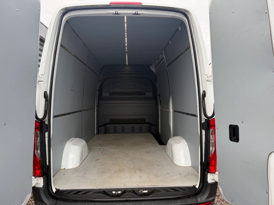 Mercedes Sprinter 316 2,2 CDi A2 Kassevogn RWD