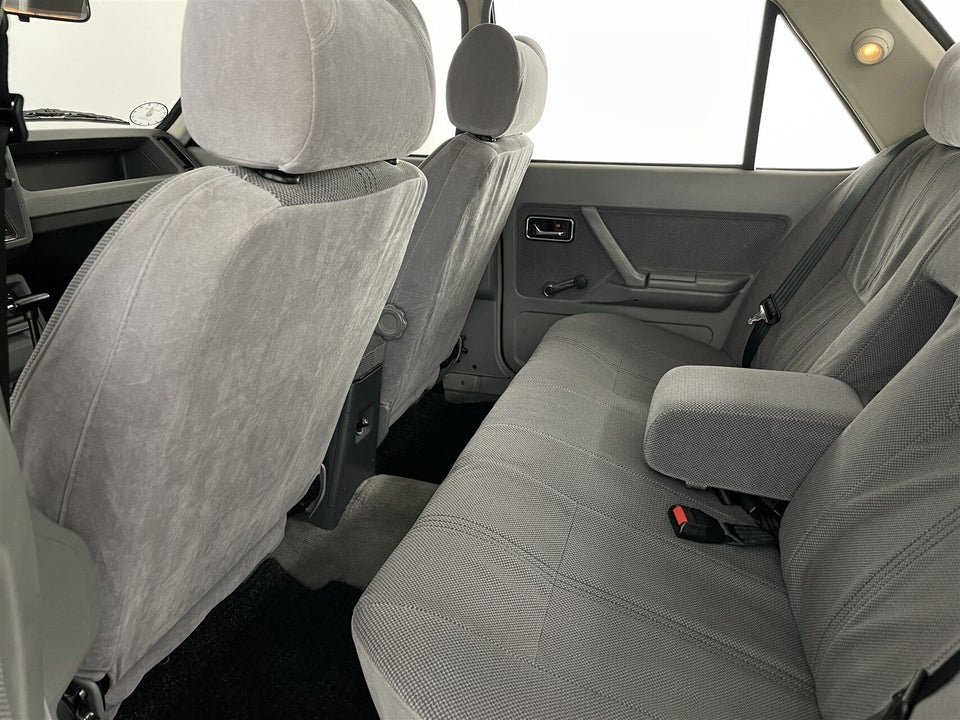 Ford Granada 2,8i GL aut. 4d